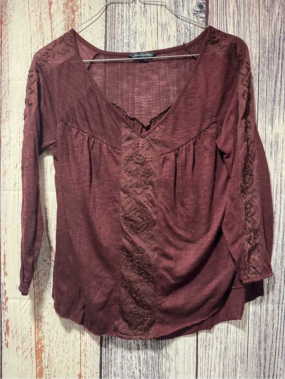 American Eagle Outfitters Long Sleeve V-Neck Top in Wine
